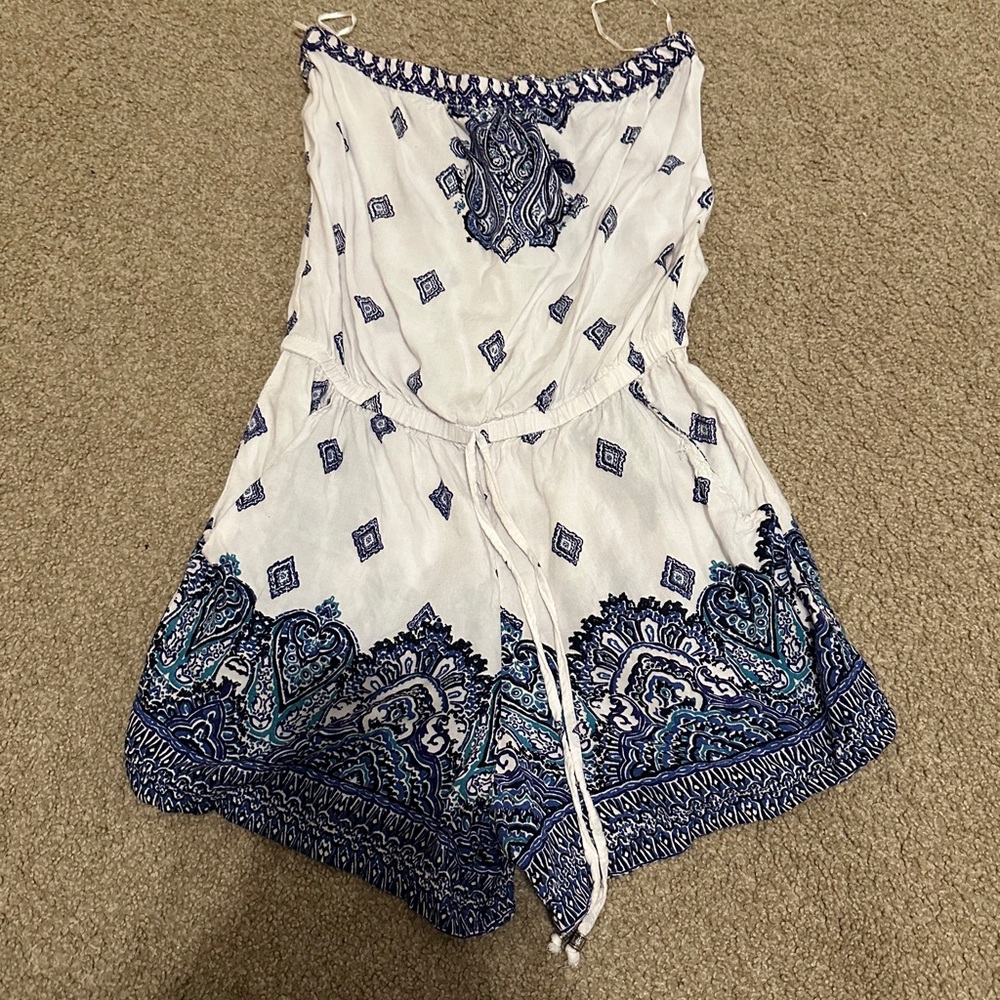 Blue & white strapless romper